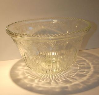 VINTAGE INDIANA GRAPE HARVEST CLEAR GLASS CRYSTAL PUNCH BOWL SAW TOOTH