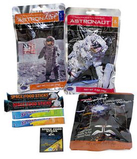 ASTRONAUT ICE CREAM FREEZE DRIED SAMPLER LUNCH BOX KIT SPACE FOOD