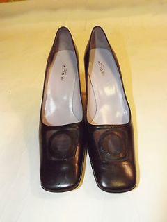 AUDLEY LONDON BRAND BLACK LEATHER SQUARE TOE LEATHER SOLE PUMP SIZE 40