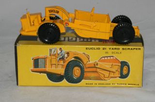 Budgie Toys #282 Euclid 21 Yard Scraper, Mint in Original Box