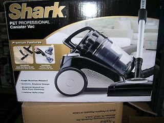 Shark Powerhead Bagless Canister Vacuum Pet Professional NR120c NEW