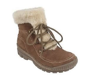 Bare Traps Water Resist. Suede Boots w/Faux Fur&Lace up Detail taupe