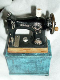 Black & Blue Retro Singer Sewing Machine Bank *Old Fashioned Sewing