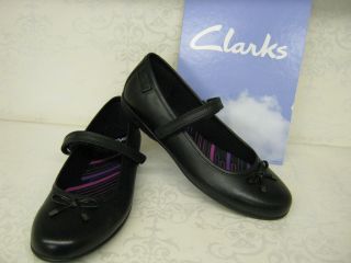 Clarks Bootleg No Candy Black Leather Velcro Scool Shoe