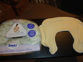 Boppy Pillow w/2 Slipcovers Miracle Middle Stretch Panel Breastfeeding