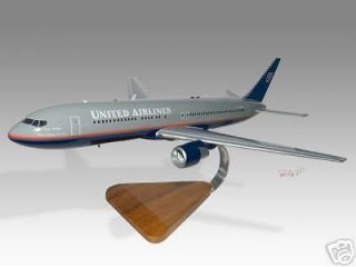 Boeing 767 ER United Airlines Desktop Airplane Model
