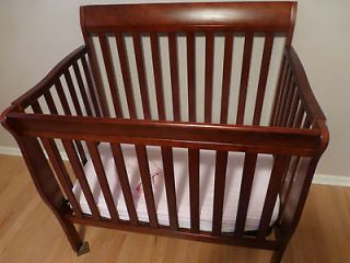 Delta Riley Mini Crib (toddler/twin/day bed)   With Matress and 2 Pink