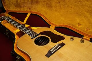 Gibson J 160E John Lennon Peace Acoustic Electric Guitar