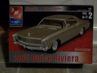 AMT/ERTL 1965 Buick Riviera 1/25 scale model kit #38158 In New Sealed
