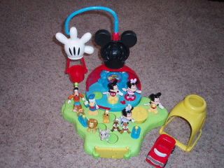 Disney Mickey Mouse Talking Surprise Clubhouse Playset Balloon and