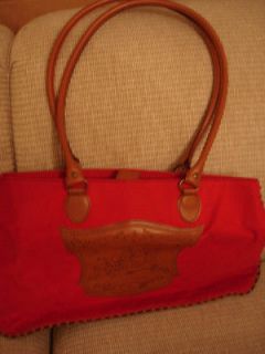winnie the pooh purses in Womens Handbags & Bags
