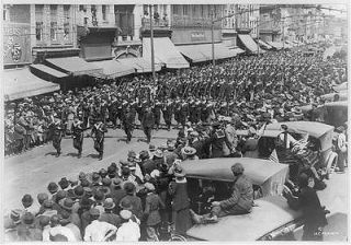 Photo French blue jackets on parade,marchin g,Norfolk,VA,c 1917