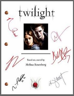 Twilight Signed Movie Script by 6 *Robert Pattinson *Taylor Lautner