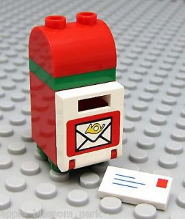 NEW Lego Christmas MAILBOX   Green & Red w/Letter for Santa   Post