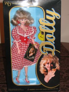 12 Dolly Parton Red Check NRFB, Country Singer Celebrity (NIB