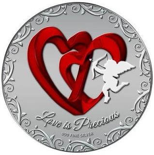 Niue 2013 2$ Love is Precious Red Hearts 1oz Proof .999 Silver Coin