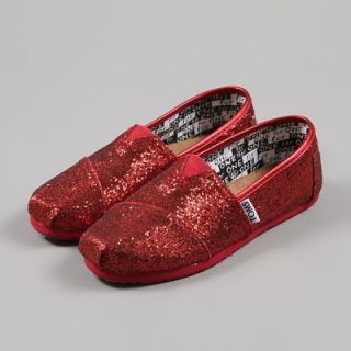 HALF PRICE Toms Youth Classic Canvas Shoes   Brand New   Red
