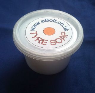 TYRE FITTING SOAP WAX 100g POT IDEAL FOR TUCKING AWAY ON BIKE