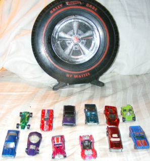 Hot Wheels Case 1967 with 12 Red Line Cars and A 69 Boss Hoss Club