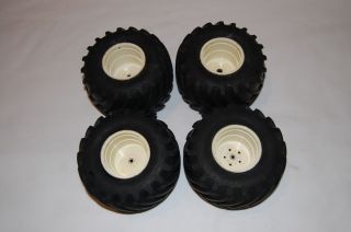 Tamiya Clod Buster Wheels and Tires Tamiya Bullhead