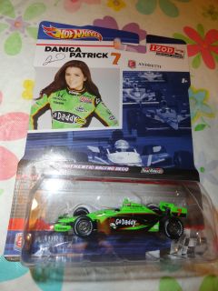 Hot Wheels Indy Car Series Danica Patrick IZOD Go Daddy 1 64