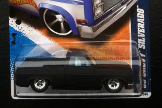 Hot Wheels Super Custom 83 Chevy Silverado w Real Riders