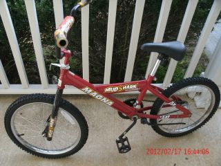 MAGNA Mud Shark Shredder Kids Bike 16 in Wheels Model No. 8595 51