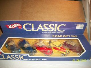 HOT WHEELS VERY RARE CLASSICS FROM 1985 RARE 5 CAR SET NOT MINT IN THE