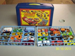 VINTAGE HOT WHEELS CAR LOT WITH CASE 24 CARS FROM 1974 TO 1981 NICE