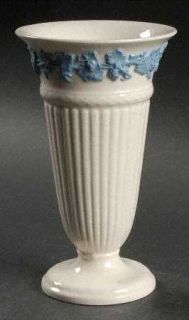 Wedgwood Lavender On Cream Color (Plain Edge) Vase, Fine China Dinnerware   Plai