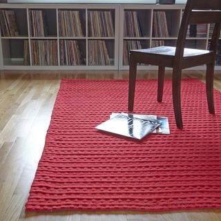 Hand Woven Rhythm Red Wool Rug (76 X 96)
