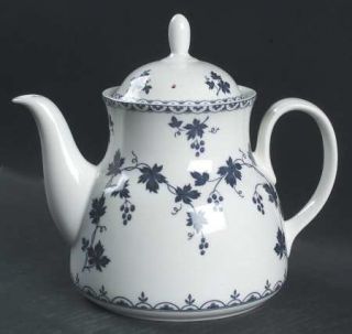 Royal Doulton Yorktown Teapot & Lid, Fine China Dinnerware   Stirling Shape, Smo