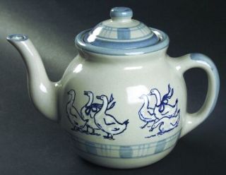 Louisville Gaggle Of Geese Teapot & Lid, Fine China Dinnerware   Geese In Center
