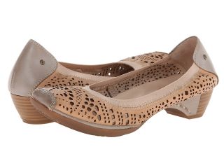 Pikolinos Gandia 849 9094 Womens Slip on Shoes (Beige)