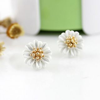 Kayshine White Sunflower Shape Stud Earrings
