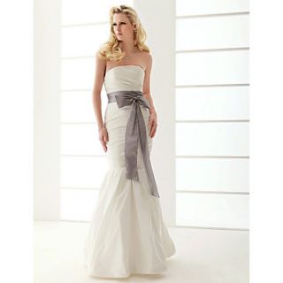 Attractive Trumpet/Mermaid Strapless Floor length Taffeta Wedding Dress