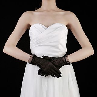 Lace Wrist Length Fingertips Bridal Gloves
