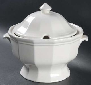 Pfaltzgraff Heritage White Tureen & Lid, Fine China Dinnerware   Stoneware,York