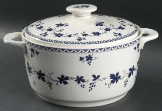 Royal Doulton Yorktown Medium Oven to Table Round Covered Casserole, Fine China